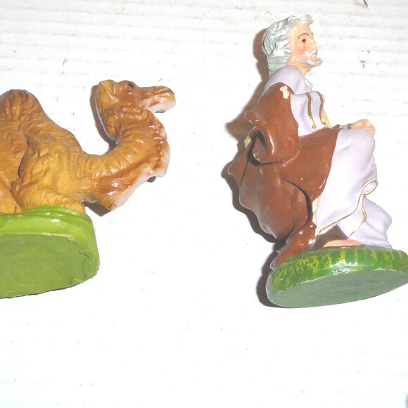Lot of 5 VTG Hand Painted Composition Nativity Figures with Chip Damage READ - Picture 3 of 16